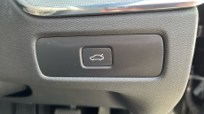 Volvo XC60 2.0 B5P Plus Black Edition 5dr AWD Geartronic Petrol Estate